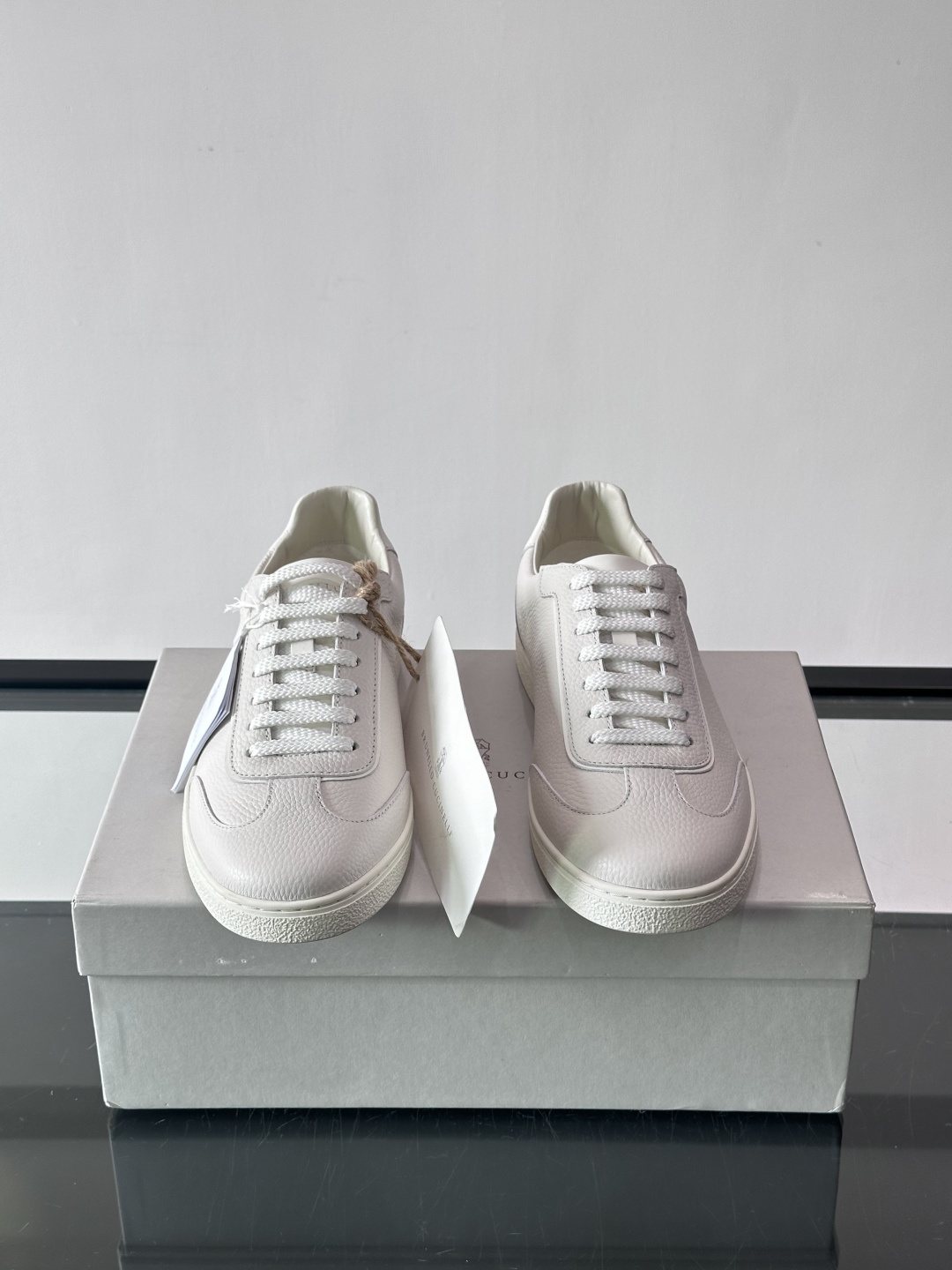 Brunello Cucinelli Men's Light Gray Leather Low-Top Sneakers