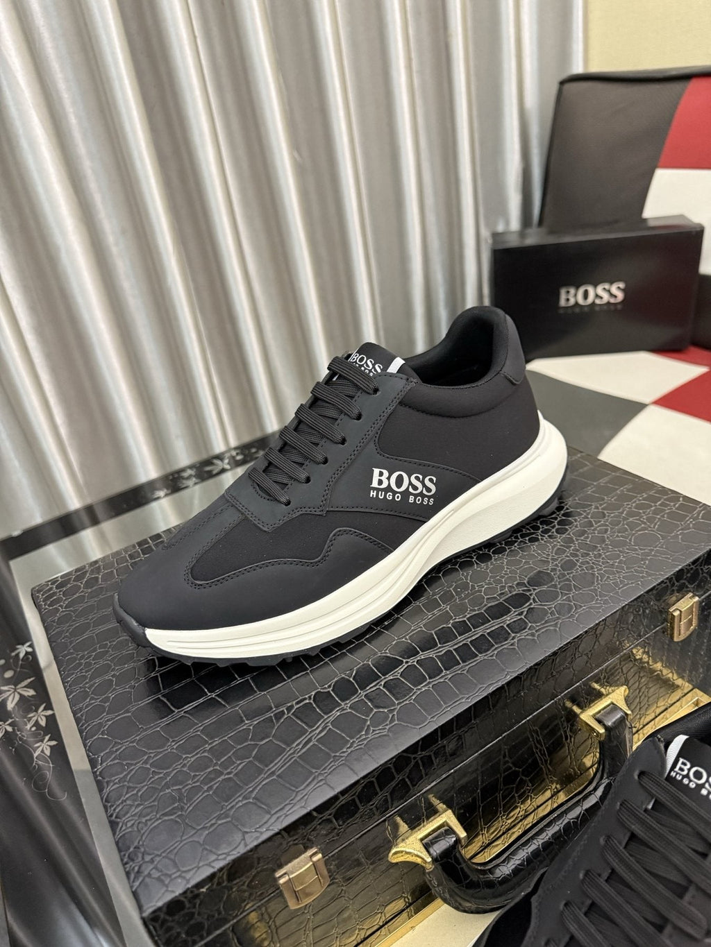 BOSS Men's Lace-Up Low-Top Sneakers