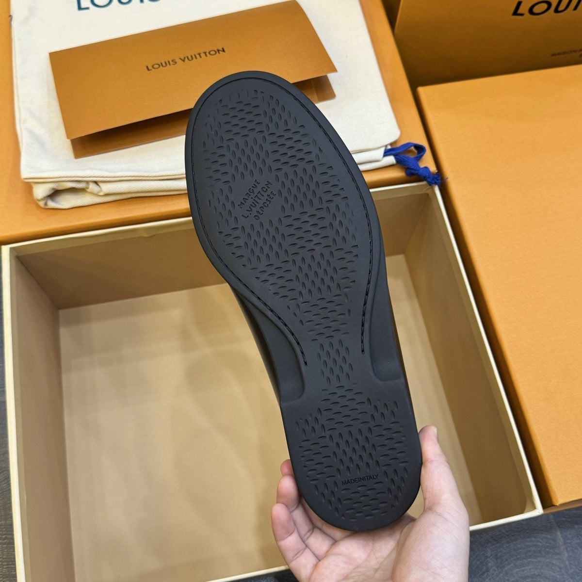 Louis Vuitton Men's Croisette Black Loafers