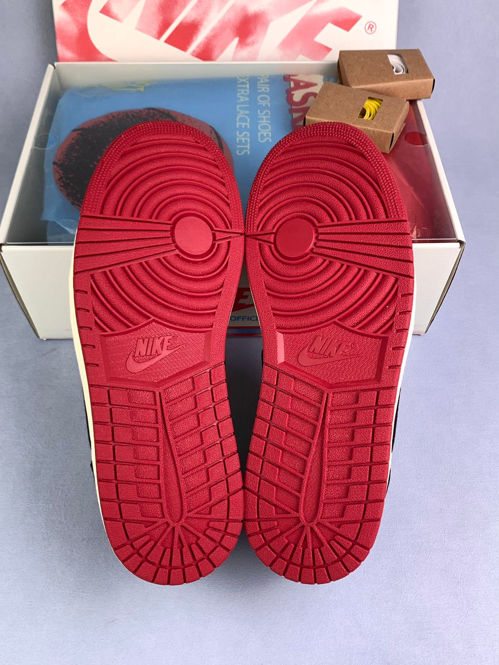 Air Jordan 1 Low Away x Trophy Room Chicago Unisex Sneakers FN0432-100